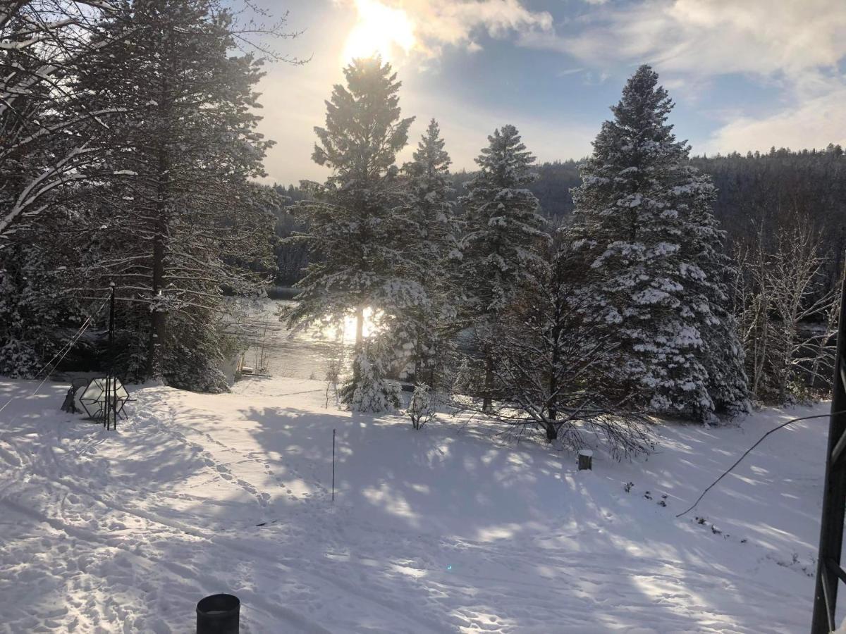 Chalet Au Bord Du St-Maurice ラ・チューク エクステリア 写真
