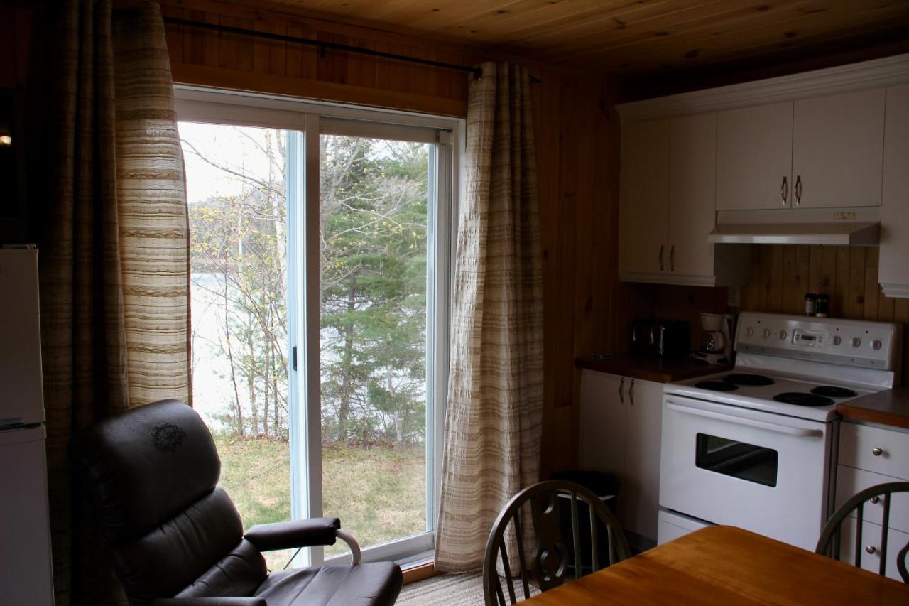 Chalet Au Bord Du St-Maurice ラ・チューク エクステリア 写真